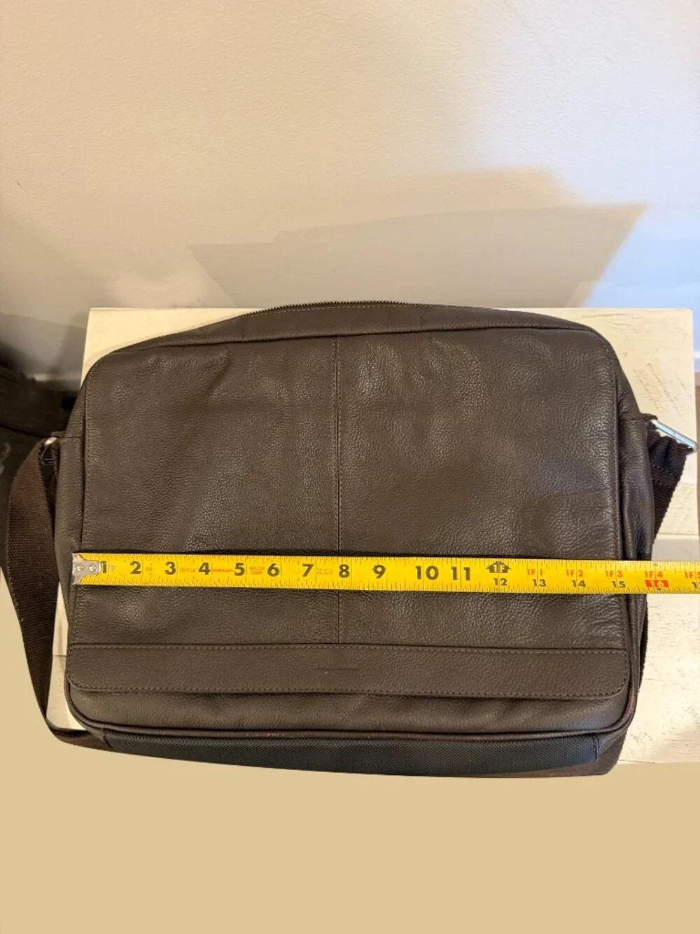 Cole Haan Pebbled Leather Laptop Messenger Bag Brown Padded Computer Compartment